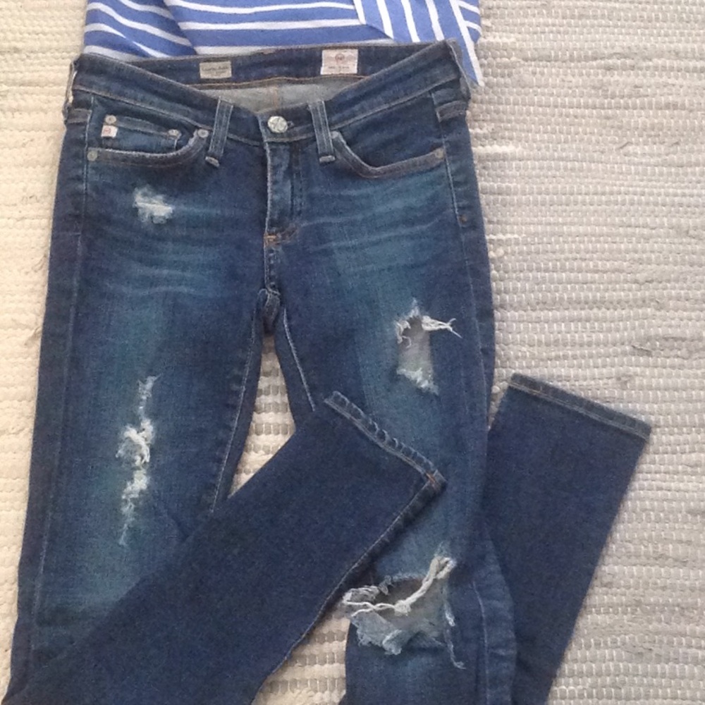 AG Super Skinny Ankle Distressed size 23 dark wash